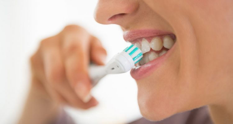 Chải răng đúng, đủ và đều sẽ giúp bạn tránh các bệnh răng miệng